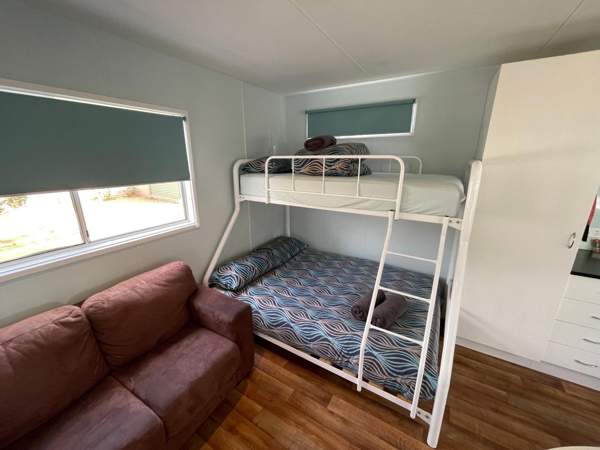 Acacia Caravan Park & Holiday Units อารารัต ภายนอก รูปภาพ