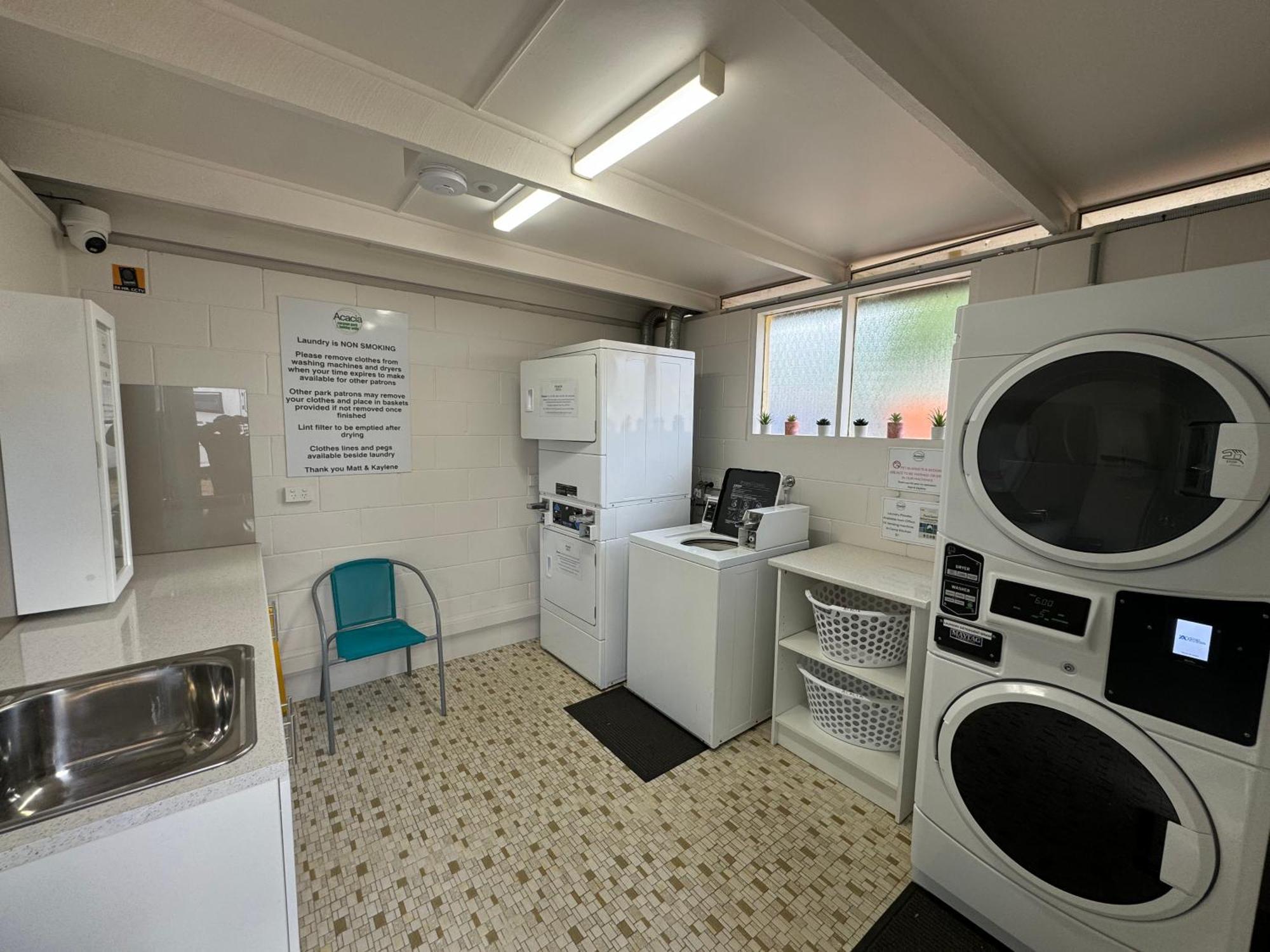 Acacia Caravan Park & Holiday Units อารารัต ภายนอก รูปภาพ
