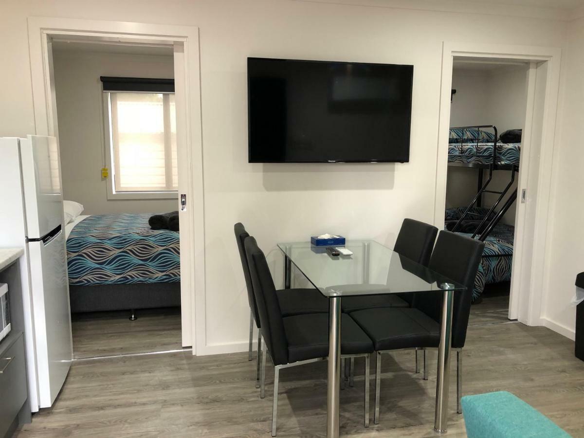 Acacia Caravan Park & Holiday Units อารารัต ภายนอก รูปภาพ